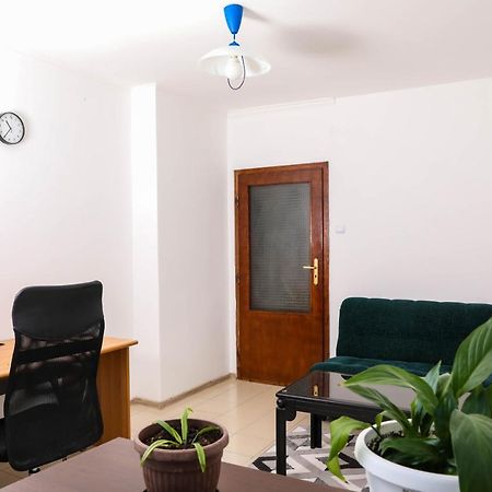 Krichim Apartments,Three-Bedroom, Large Apartment, Top Center Sofia Eksteriør bilde