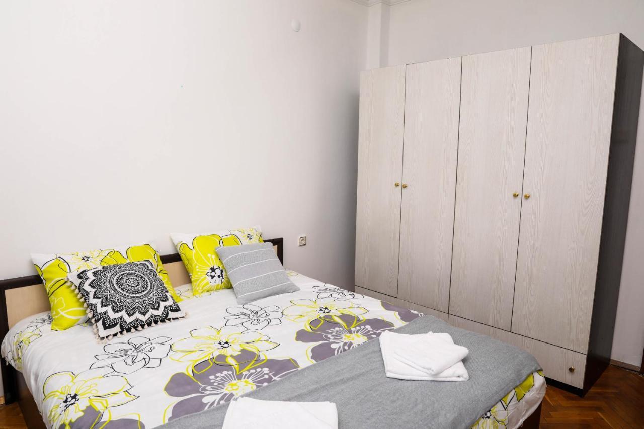 Krichim Apartments,Three-Bedroom, Large Apartment, Top Center Sofia Eksteriør bilde